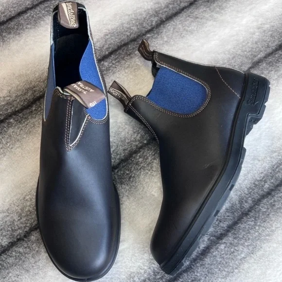 Blundstone BL 578 Stout Brown Blue Leather Chelsea Boots Blundstone Chelsea Dress Boot Square Toe - Stout Brown – The  main image 4